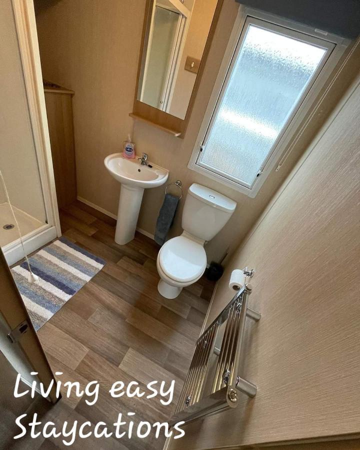 Living Easy Staycations At Tattershall Lakes Exterior photo